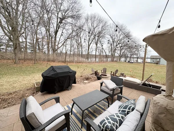 $799,900 | 420 Driftwood Street, West Salem, WI 54669