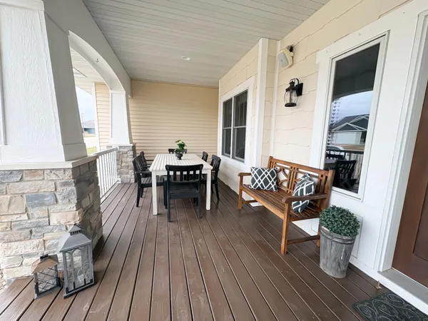 $799,900 | 420 Driftwood Street, West Salem, WI 54669