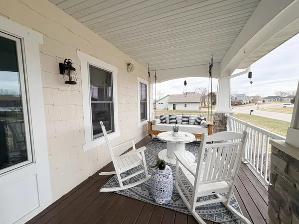 $799,900 | 420 Driftwood Street, West Salem, WI 54669