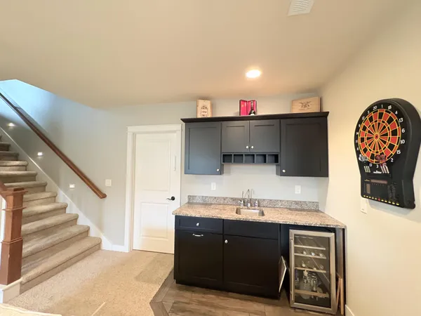 $799,900 | 420 Driftwood Street, West Salem, WI 54669