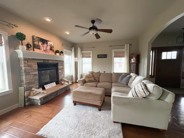 $799,900 | 420 Driftwood Street, West Salem, WI 54669