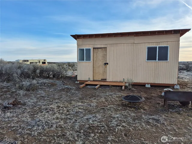 a backyard of a house