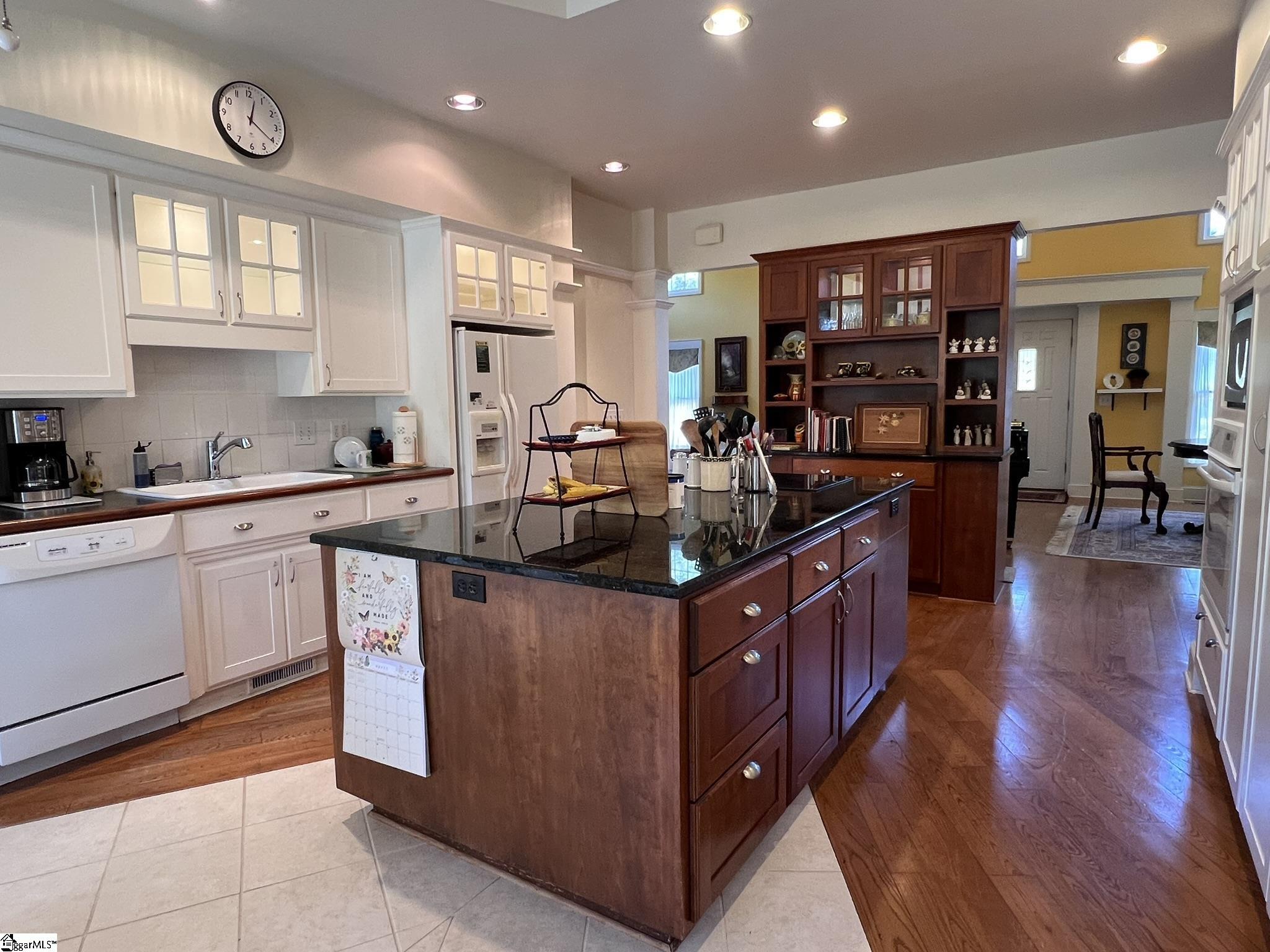 109 Buckingham Road Easley, SC 29640 - Photo 15 of 41