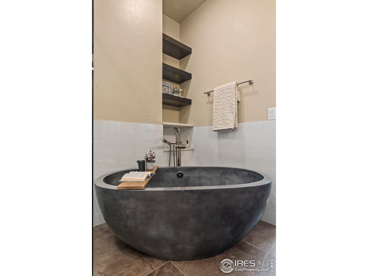 302 North Meldrum Street, Unit 314 Fort Collins, CO 80521 - Photo 33 of 50 a room with a sink