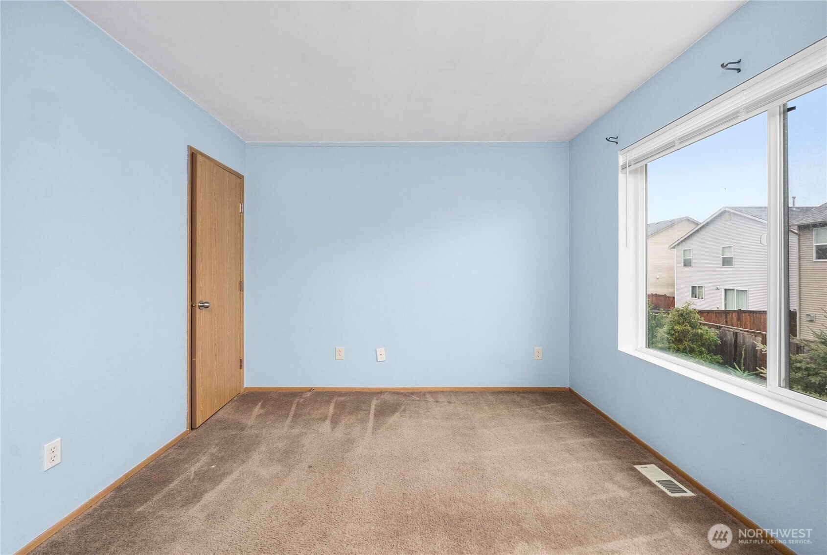 14942 99th Way Southeast Yelm, WA 98597 - Photo 32 of 37 an empty room with a window