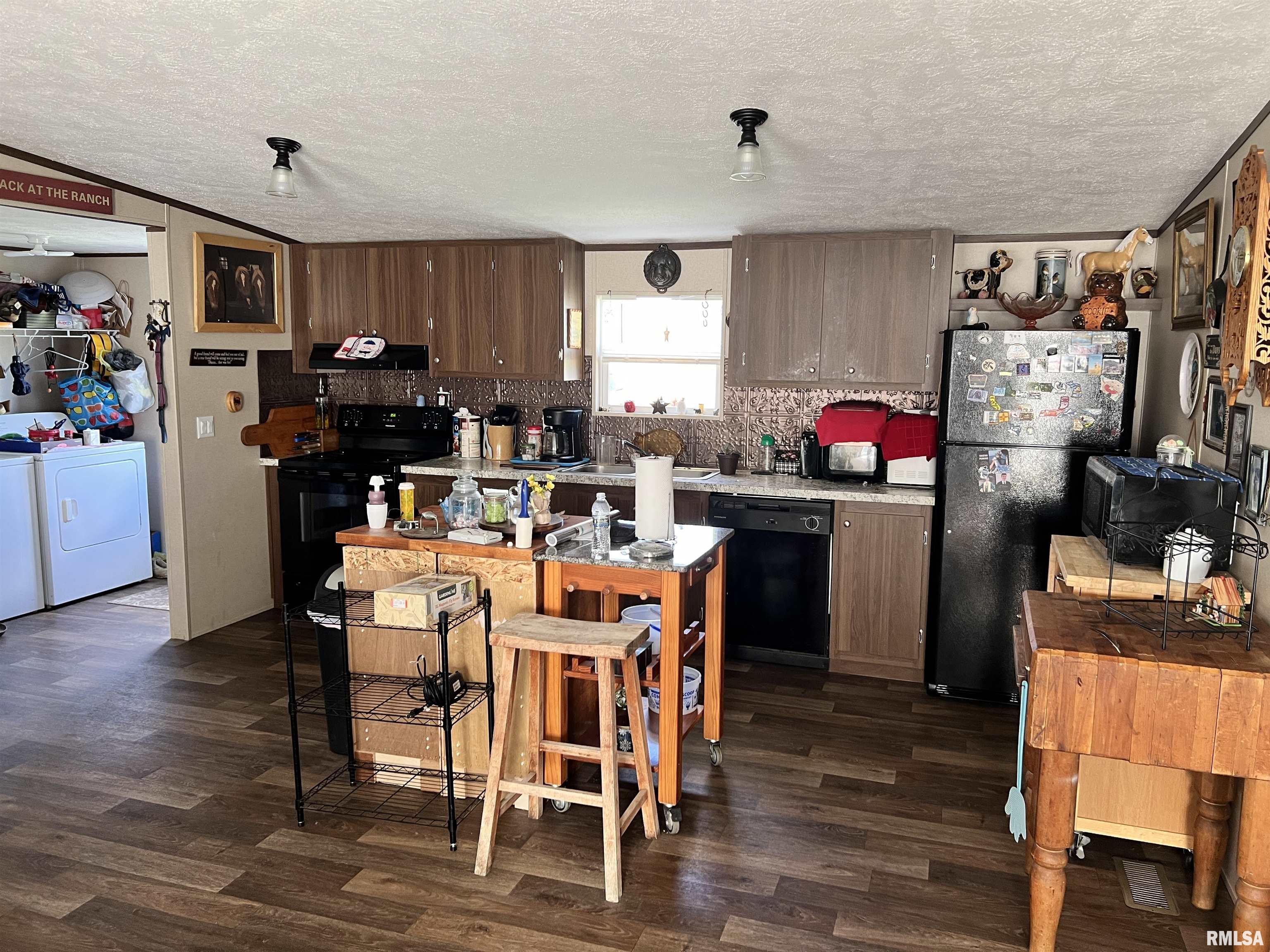 14396 East Beal Road Texico, IL 62889 - Photo 11 of 37 Gallery Image 11