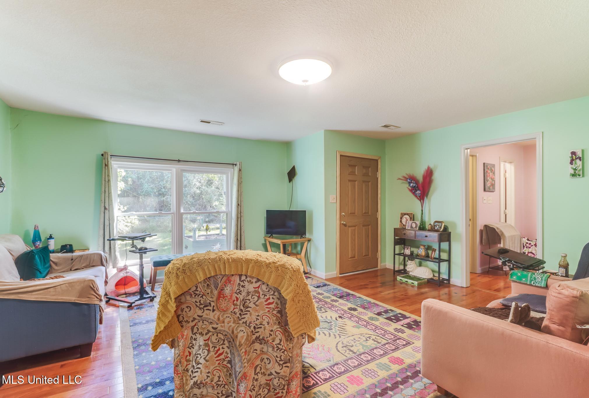 7033 Longridge Road Long Beach, MS 39560 - Photo 6 of 20 IMG_7514