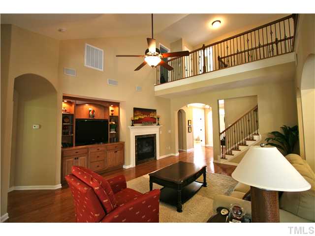 6007 Magenta Court Raleigh, NC 27617 - Photo 6 of 12 Gallery Image 6