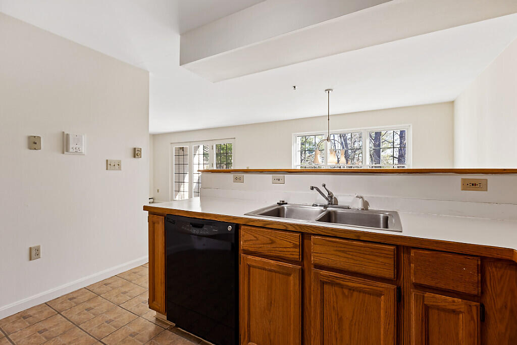 2 Schooner Ridge Road, Unit 11 Bath, ME 04530 - Photo 18 of 31 31_BP5A6217_DxO_mls