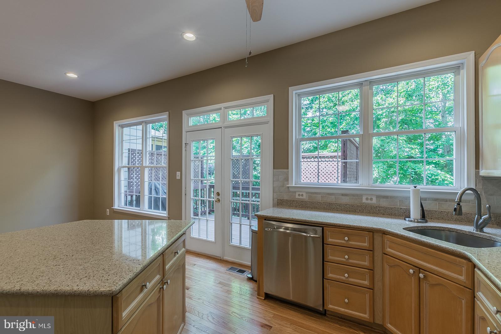 20689 Riptide Square Sterling, VA 20165 - Photo 12 of 74