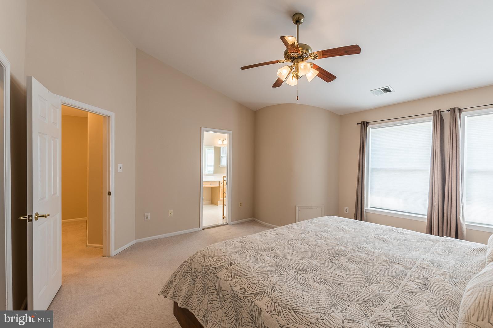 20689 Riptide Square Sterling, VA 20165 - Photo 18 of 74