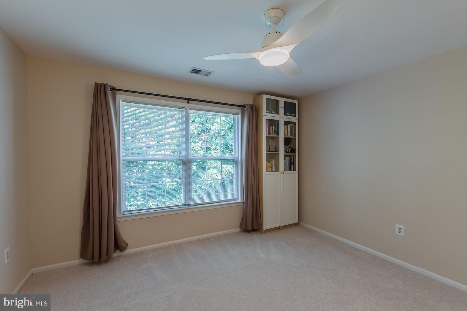 20689 Riptide Square Sterling, VA 20165 - Photo 29 of 74