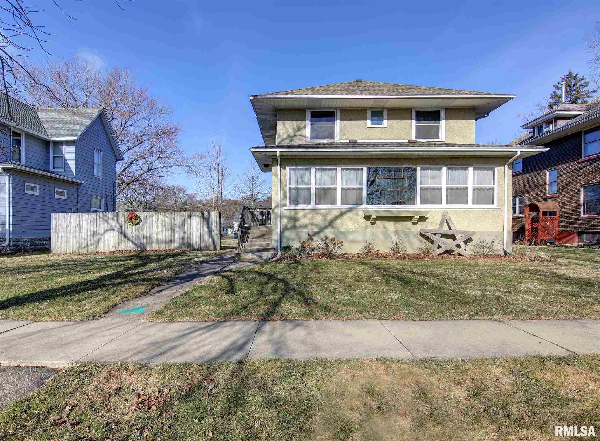 1018 Pershing Boulevard Clinton, IA 52732 - Photo 1 of 19 Gallery Image 1