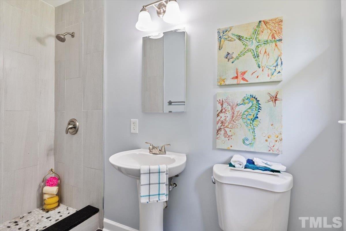 941 Beverly Drive Raleigh, NC 27610 - Photo 17 of 44 Gallery Image 17