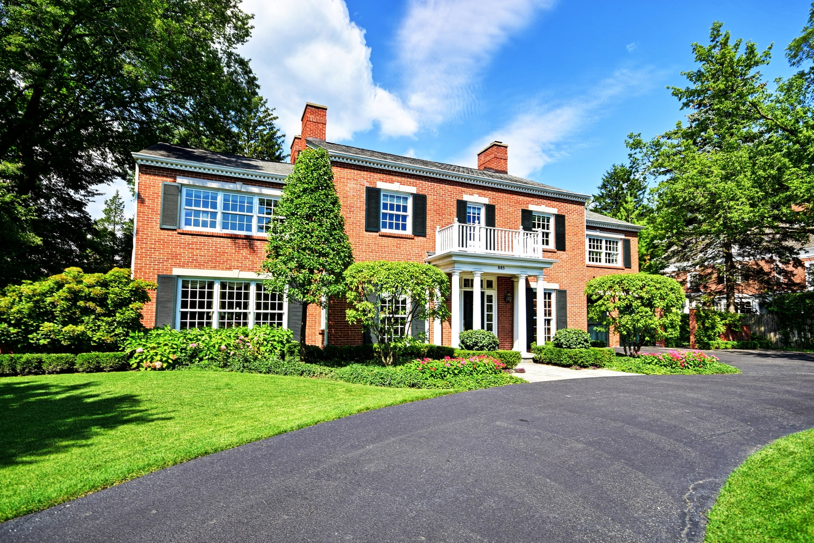 885 Hill Road Winnetka, IL 60093 - Photo 2 of 34