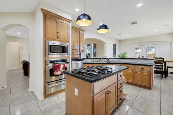 $950,000 | 20810 East Cameron Ridge Drive, Cypress, TX 77433