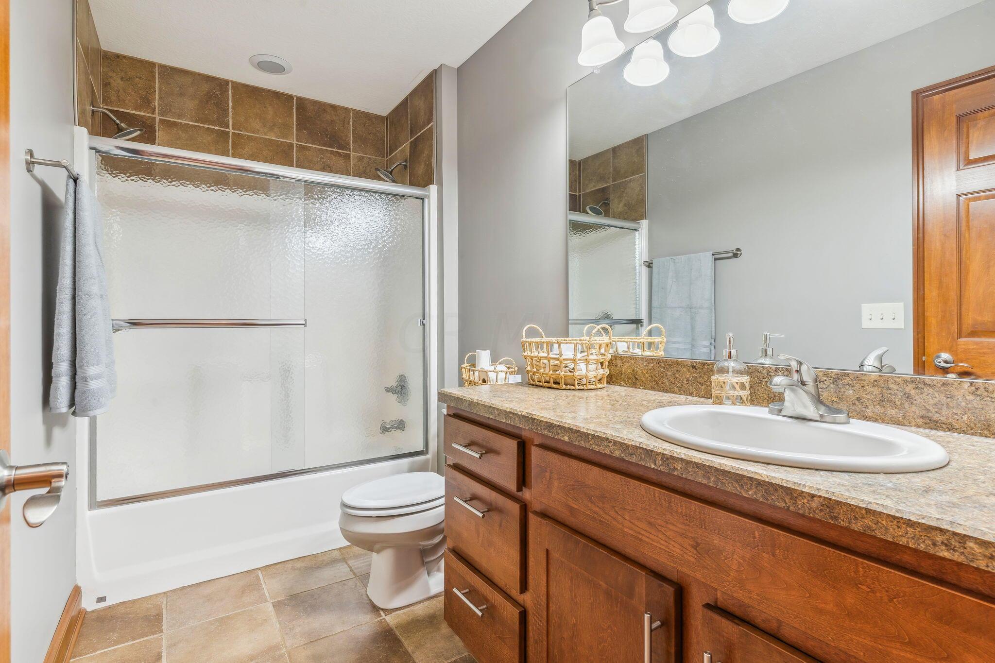16159 Robinson Road Plain City, OH 43064 - Photo 71 of 87 Guest bath up