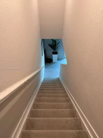 a view of livingroom with furniture