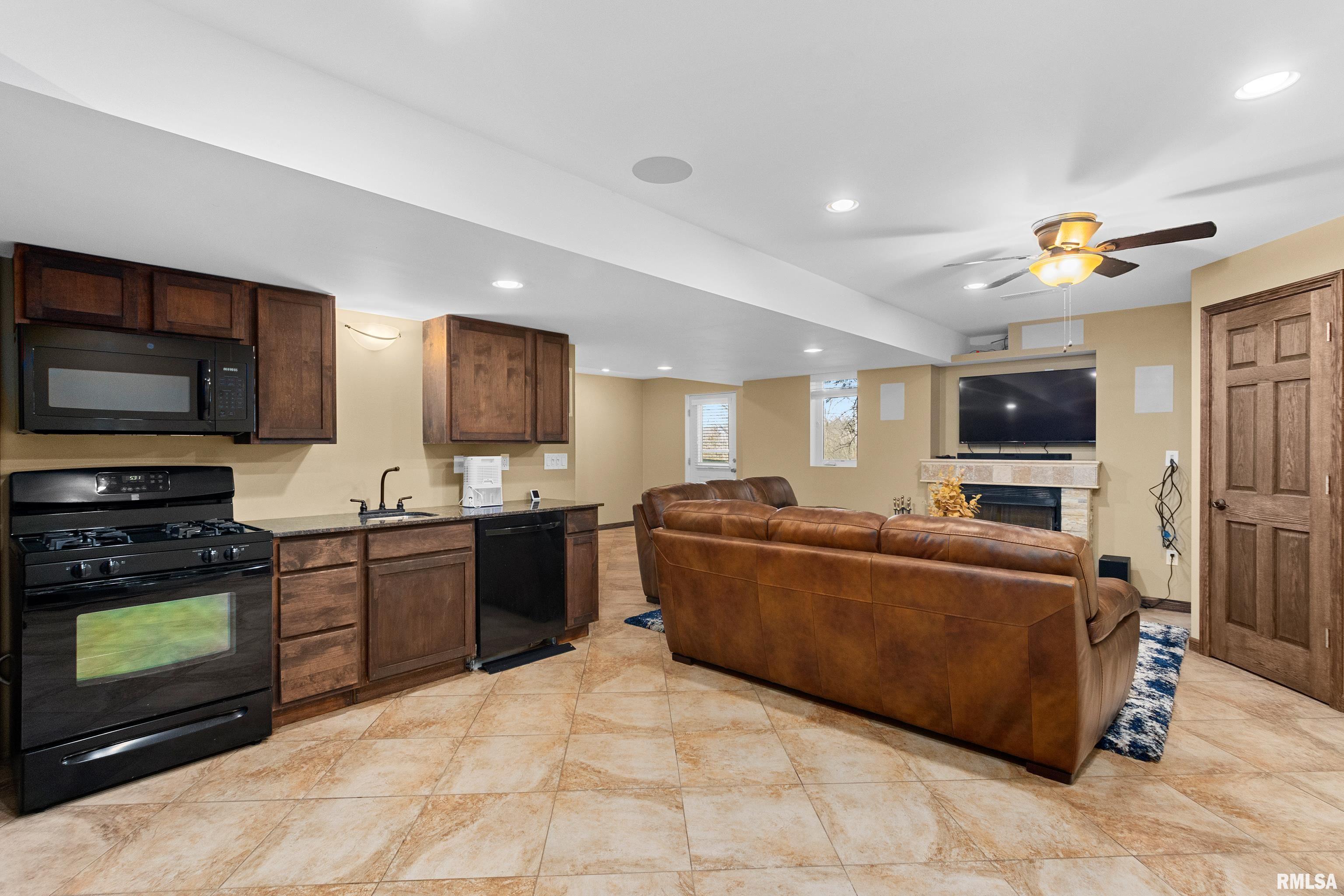 8816 West Smithville Road Mapleton, IL 61547 - Photo 41 of 57