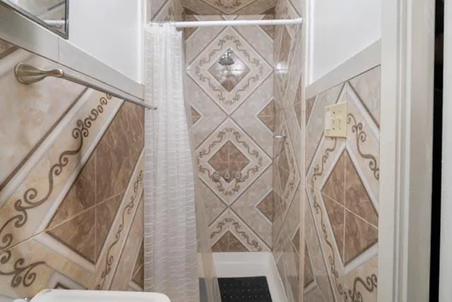 $649,999 | 576 Barbey Street | New Lots