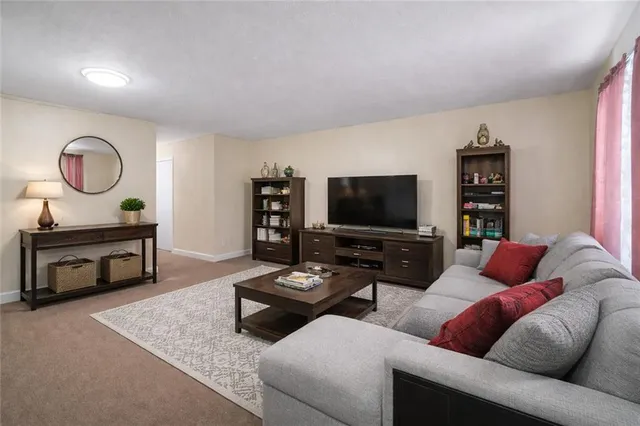 $649,999 | 576 Barbey Street | New Lots