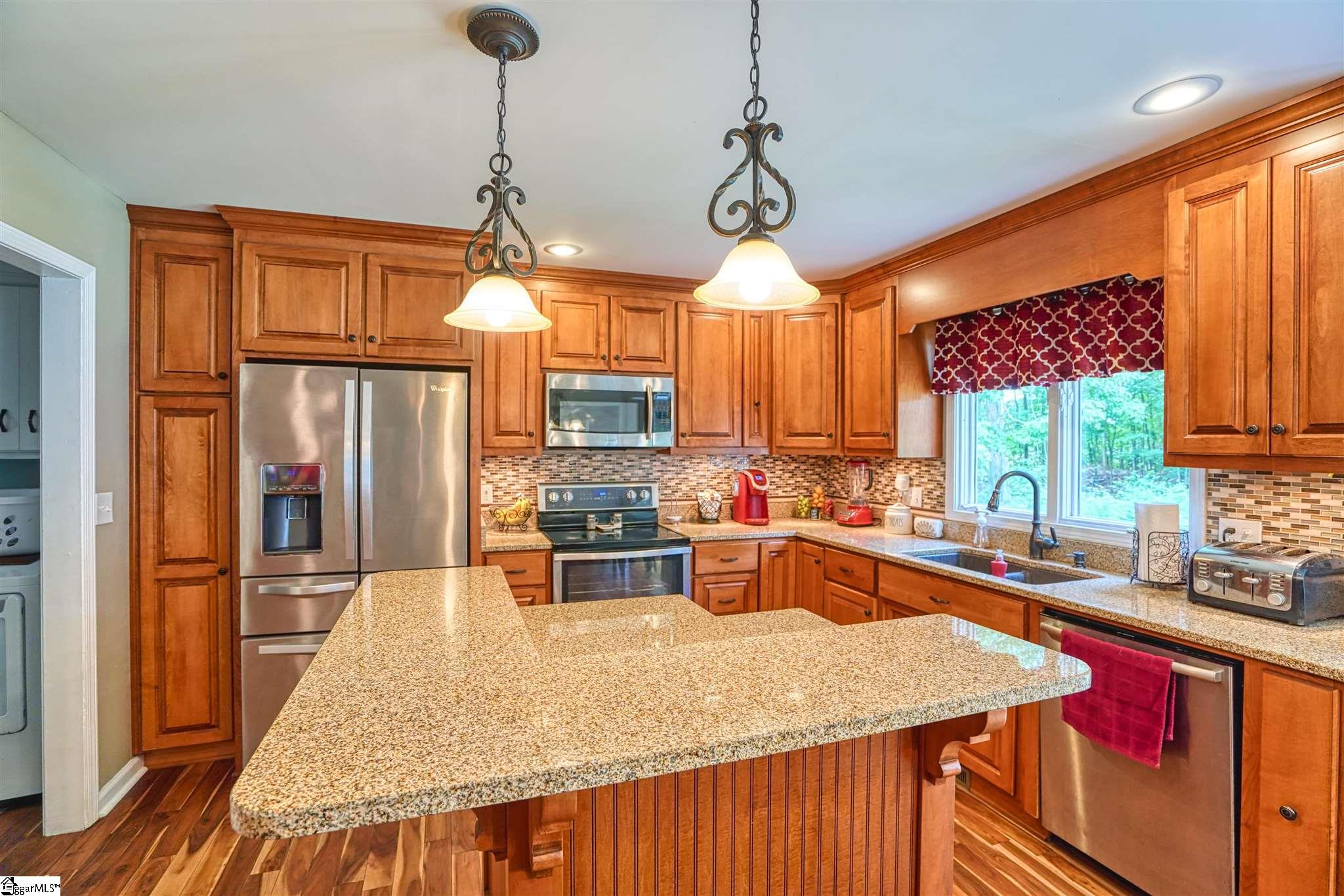 147 Hood-Jordan Road Pelzer, SC 29669 - Photo 6 of 28