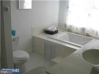 315 Paine Street Riverside, NJ 08075 - Photo 8 of 8 Bathroom