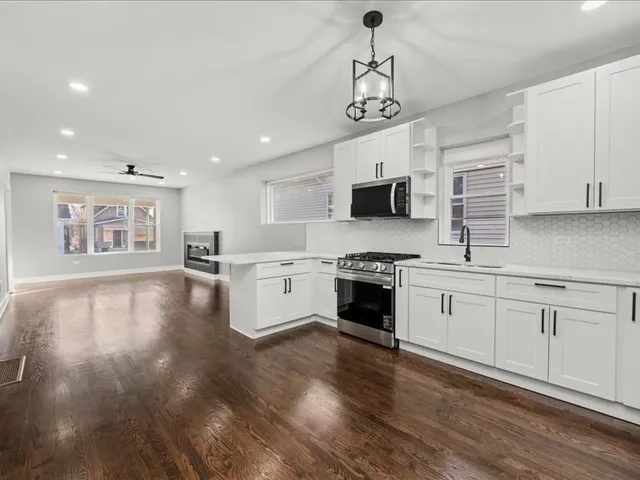 $299,900 | 11348 South Stewart Avenue, Chicago, IL 60628