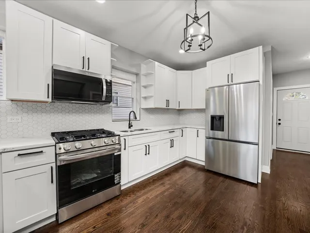 $299,900 | 11348 South Stewart Avenue, Chicago, IL 60628