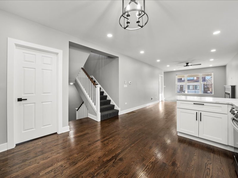 11348 South Stewart Avenue Chicago, IL 60628 - Photo 8 of 31