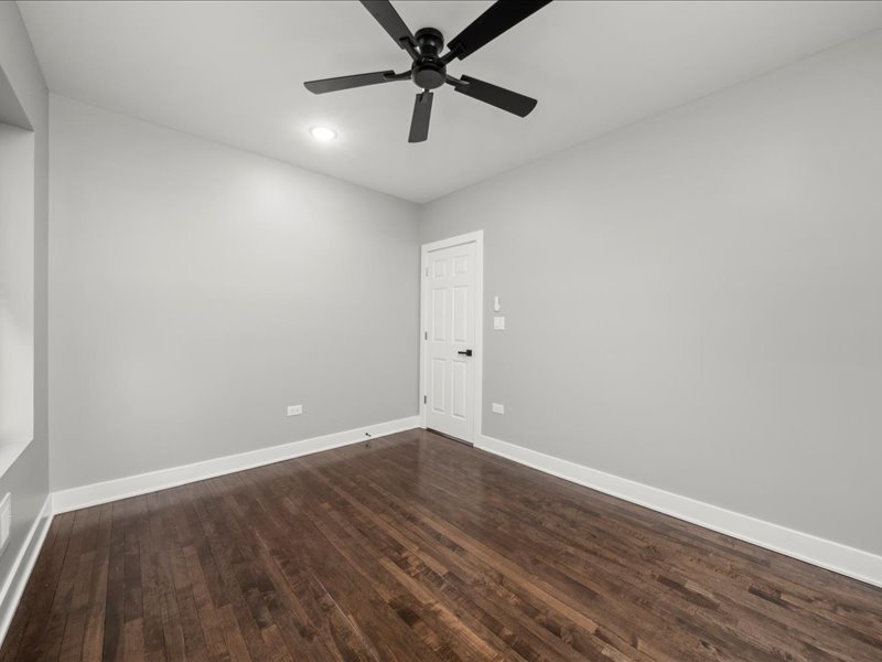 11348 South Stewart Avenue Chicago, IL 60628 - Photo 10 of 31