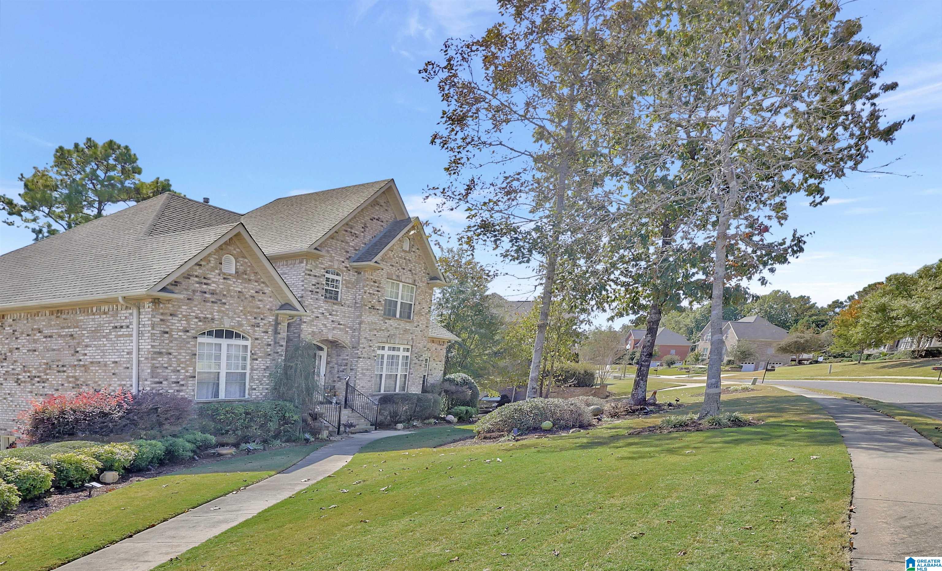2142 North Grande View Lane Alabaster, AL 35114 - Photo 2 of 33