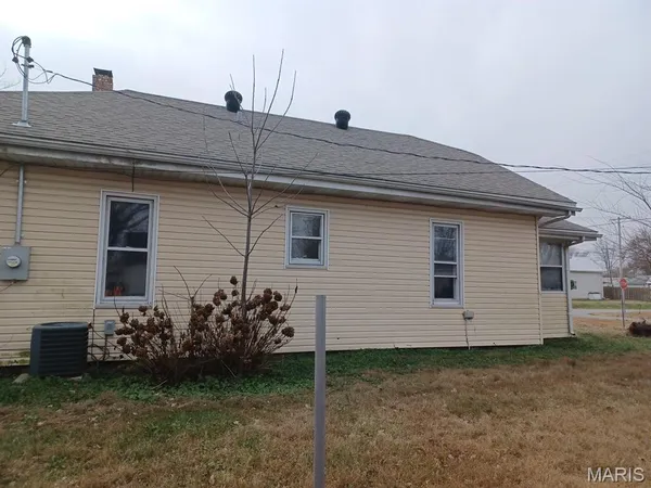 $106,000 | 302 North 3rd Street, Chaffee, MO 63740