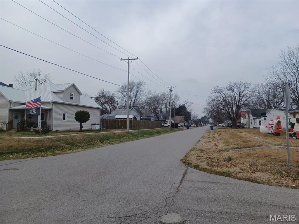 302 North 3rd Street Chaffee, MO 63740 - Photo 3 of 12