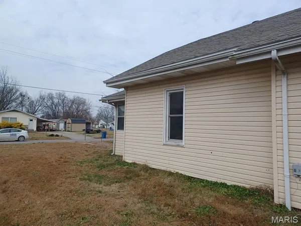 $106,000 | 302 North 3rd Street, Chaffee, MO 63740
