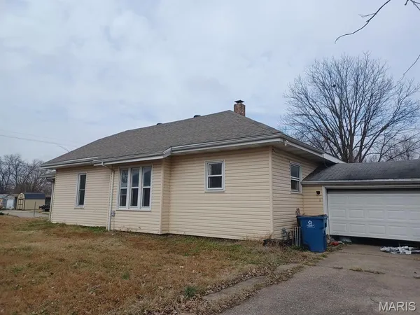 $106,000 | 302 North 3rd Street, Chaffee, MO 63740