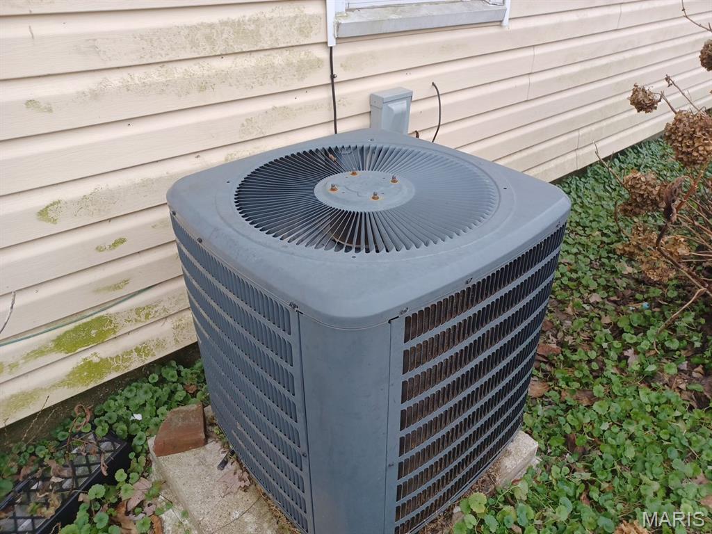 302 North 3rd Street Chaffee, MO 63740 - Photo 9 of 12