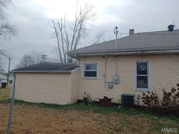 $106,000 | 302 North 3rd Street, Chaffee, MO 63740