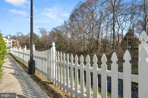 $359,999 | 40 Ironstone Court, Annapolis, MD 21403