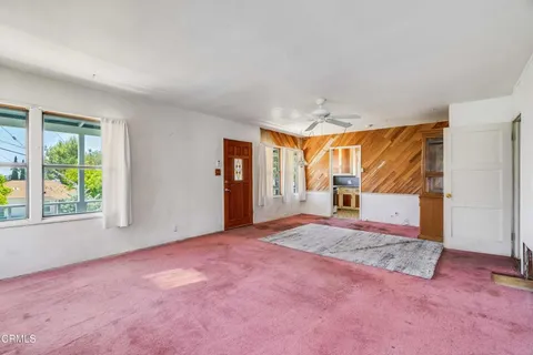 $899,000 | 2869 El Caminito, La Crescenta, CA 91214