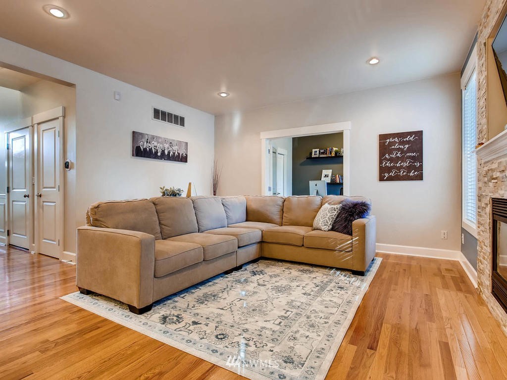 1411 North 32nd Street Renton, WA 98056 - Photo 12 of 25