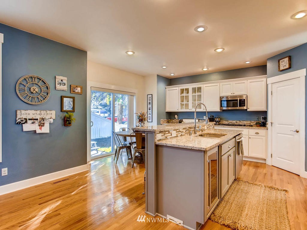 1411 North 32nd Street Renton, WA 98056 - Photo 8 of 25