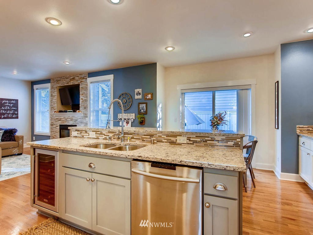 1411 North 32nd Street Renton, WA 98056 - Photo 9 of 25