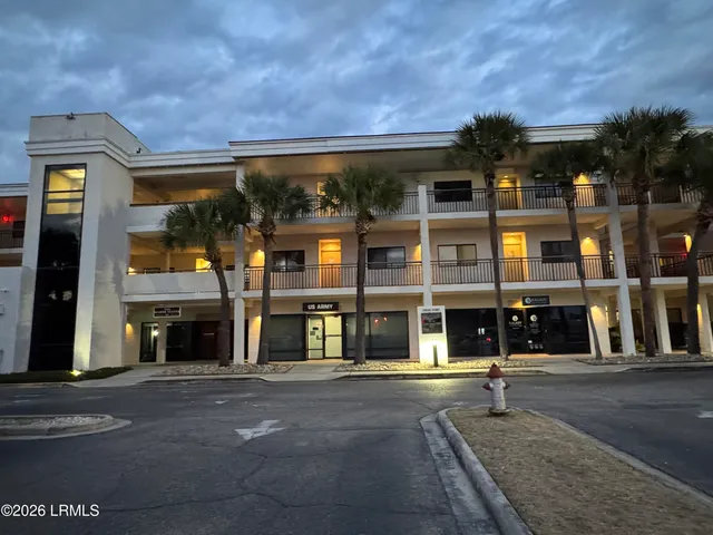 $298,900 | 2201 Boundary Street, Unit 203, Beaufort, SC 29902