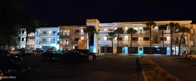 $298,900 | 2201 Boundary Street, Unit 203, Beaufort, SC 29902