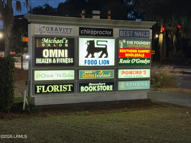 $298,900 | 2201 Boundary Street, Unit 203, Beaufort, SC 29902