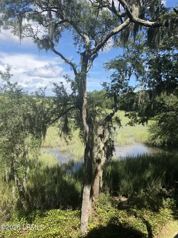 $298,900 | 2201 Boundary Street, Unit 203, Beaufort, SC 29902