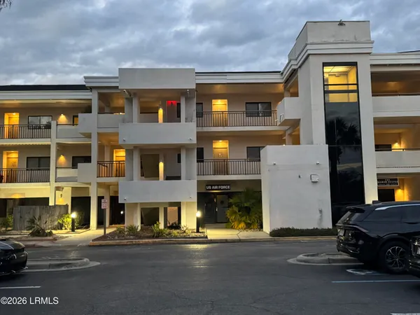 $298,900 | 2201 Boundary Street, Unit 203, Beaufort, SC 29902