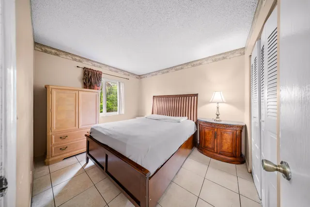 $525,000 | 1318 Southwest 82nd Terrace, North Lauderdale, FL 33068