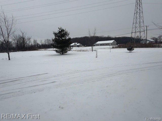 22001 Irwin Road Armada, MI 48005 - Photo 7 of 32